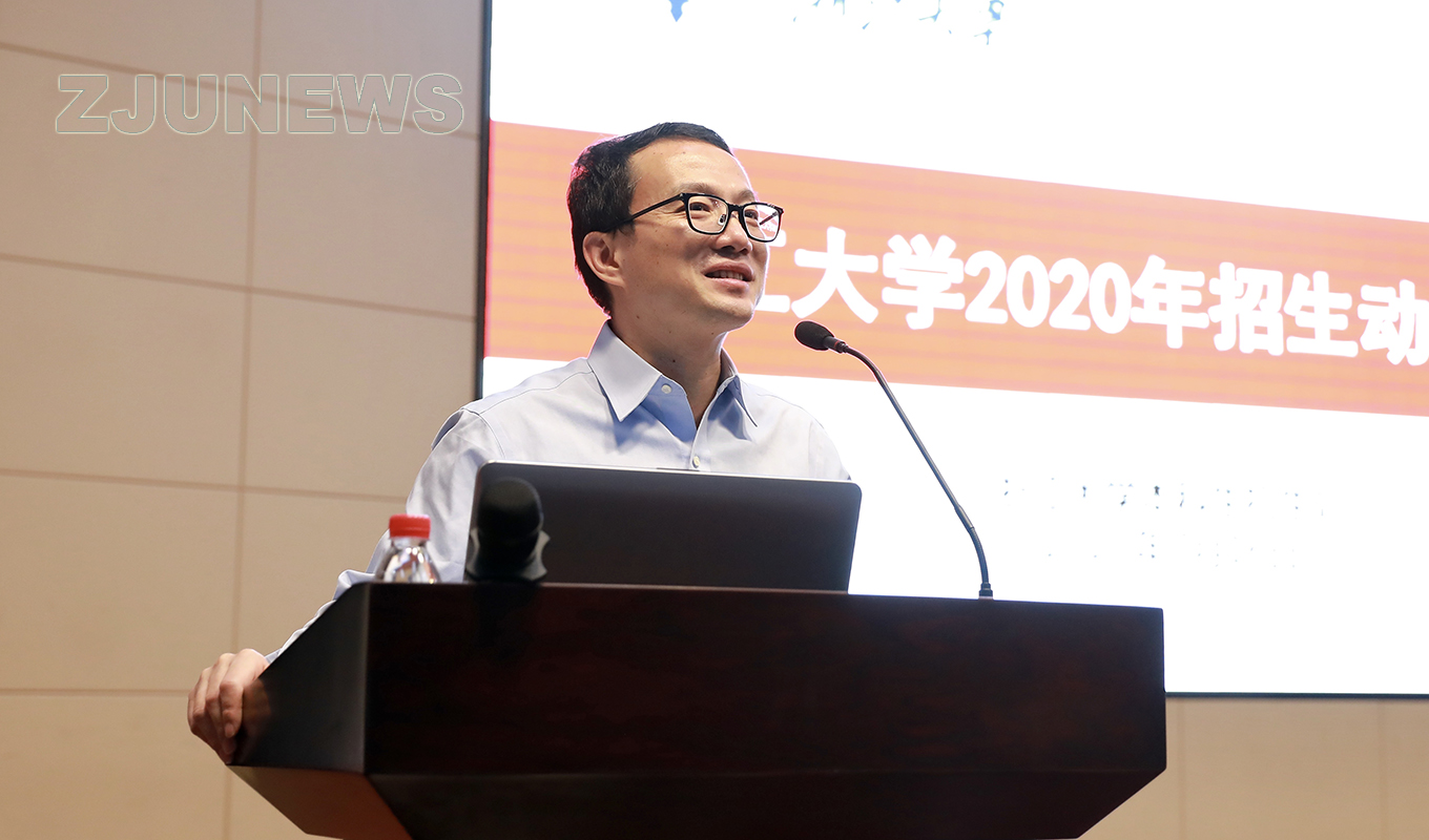 浙江队训练开放日,今晚调整名单引欢呼,荷甲在即,训练强度明显提升的简单介绍 浙江队训练开放日,今晚调整名单引欢呼,荷甲在即,训练强度明显提升的简单介绍