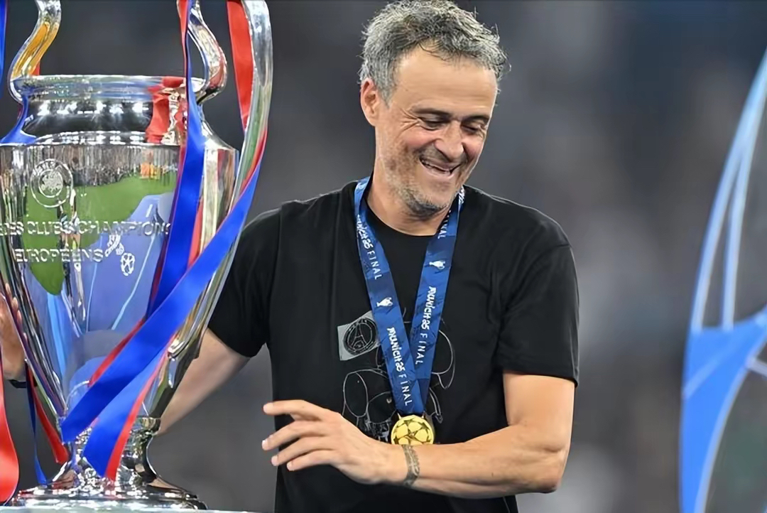 开云体育移动端-冲刺阶段亚冠焦点战，巴黎圣日耳曼防线松动，悬念犹存，细节决定成败的简单介绍