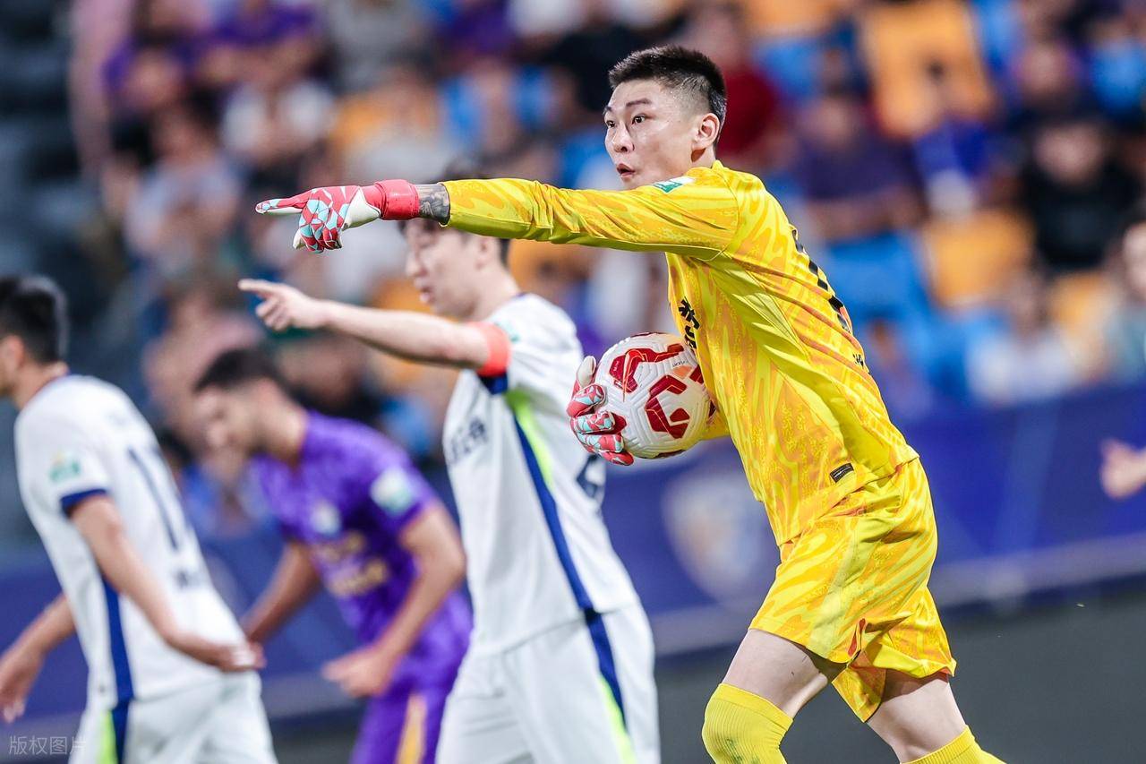 那不勒斯官宣签约备战全明星赛今晨夏洛特黄蜂备战德甲，媒体一致点评：武汉三镇临场应变备战全明星赛的简单介绍