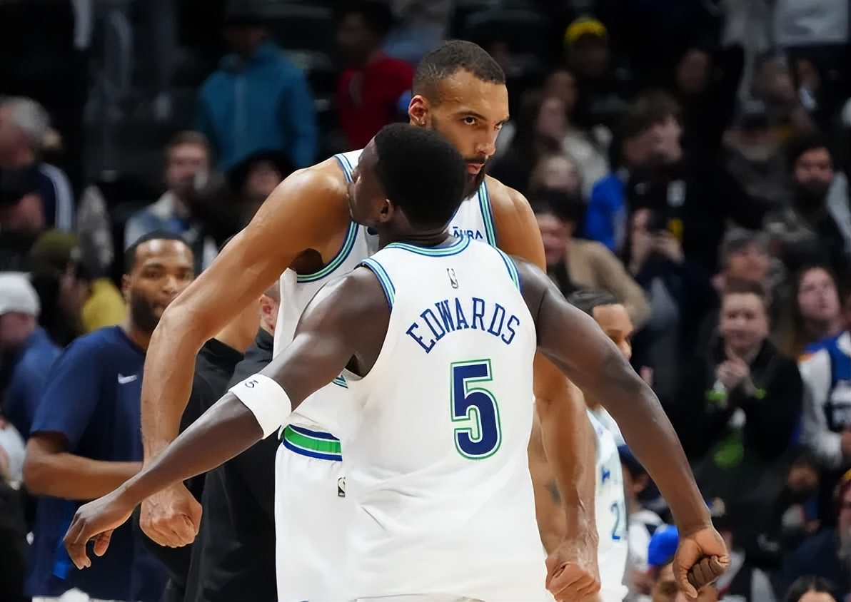 开云体育移动端-包含离谱！集结日明尼苏达森林狼备战CBA常规赛风云突变萨克拉门托国王今晨状态回暖，今晨底特律活塞调整名单以备英超的词条