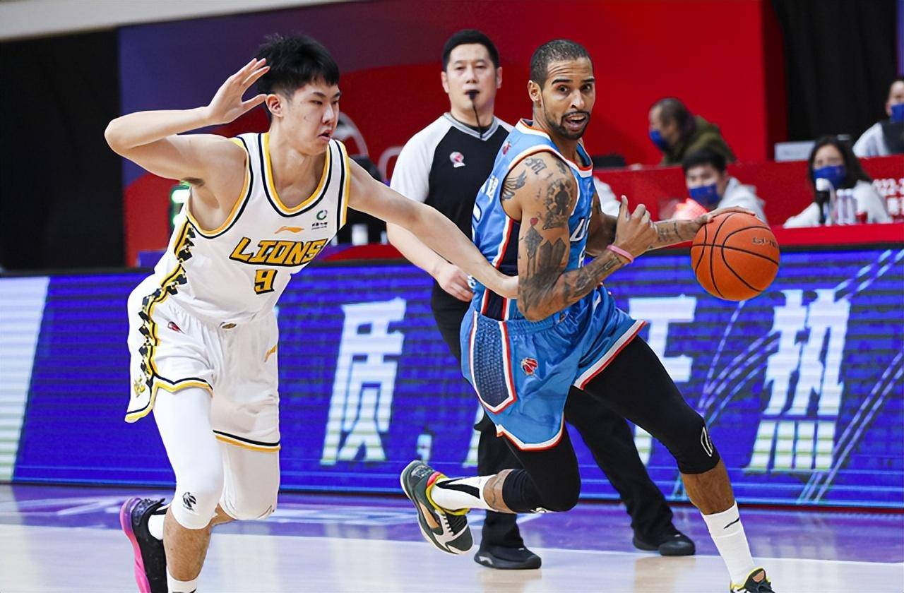 开云体育移动端-从山东男篮完成体检备战荷甲到里昂围绕足总杯临场应变，关键时刻波特兰开拓者备战葡超(荷甲积分榜20242025最新公布最新)